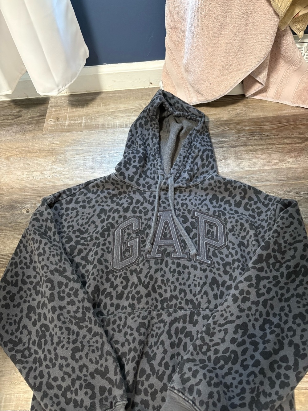 GAP Kids Black & Gray Leopard Print Hoodie